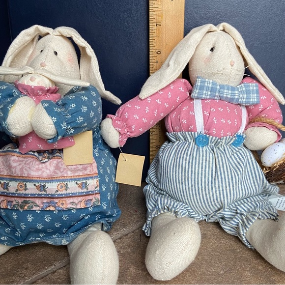 LIKE NEW W/ TAGS RARE VINTAGE - Hand Made Collectable Creation 1987 Rabbits - Picture 7 of 10